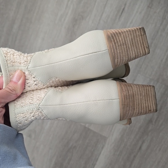 Dolce Vita Cream Woven Heeled Boots - Picture 10 of 11